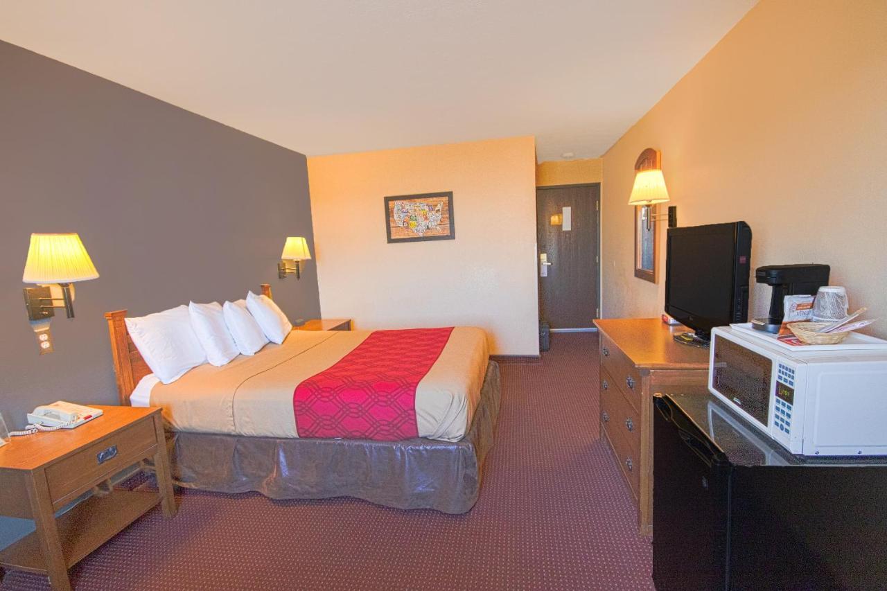 Econo Lodge Junction City I-70 Near Fort Riley エクステリア 写真