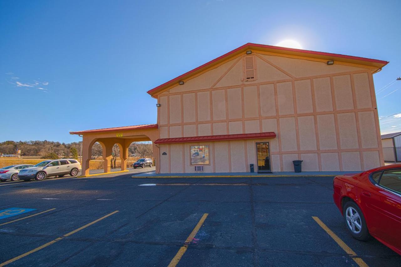 Econo Lodge Junction City I-70 Near Fort Riley エクステリア 写真