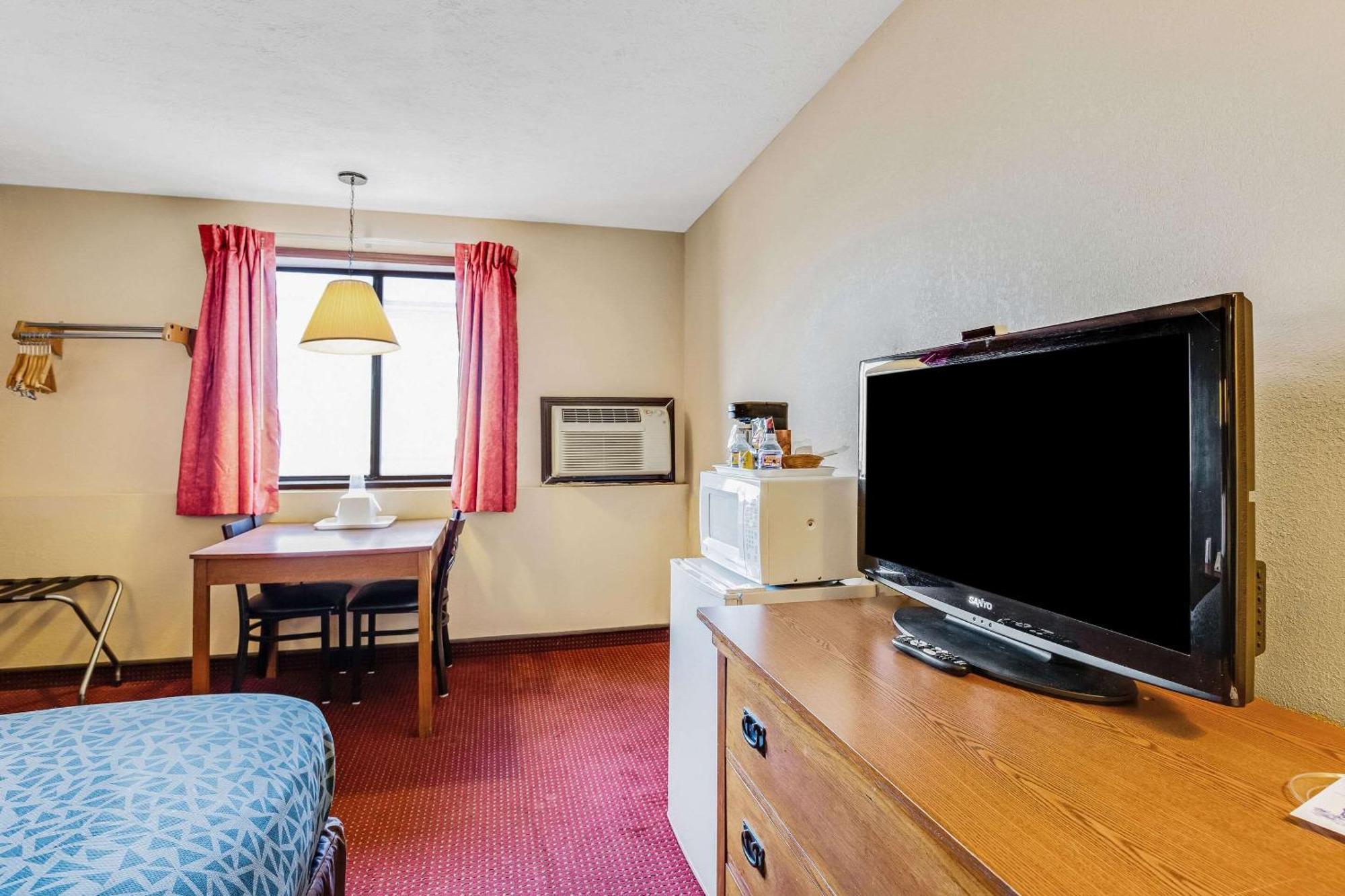 Econo Lodge Junction City I-70 Near Fort Riley エクステリア 写真